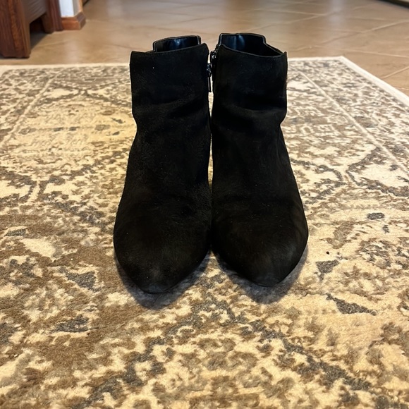 Anne Klein Flex black suede booties - Picture 6 of 6